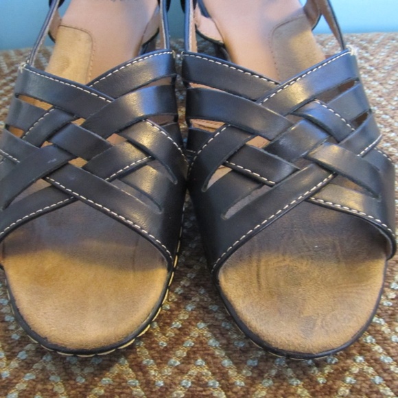 I LOVE COMFORT Strappy Comfort Sandal Wedges - Picture 5 of 5